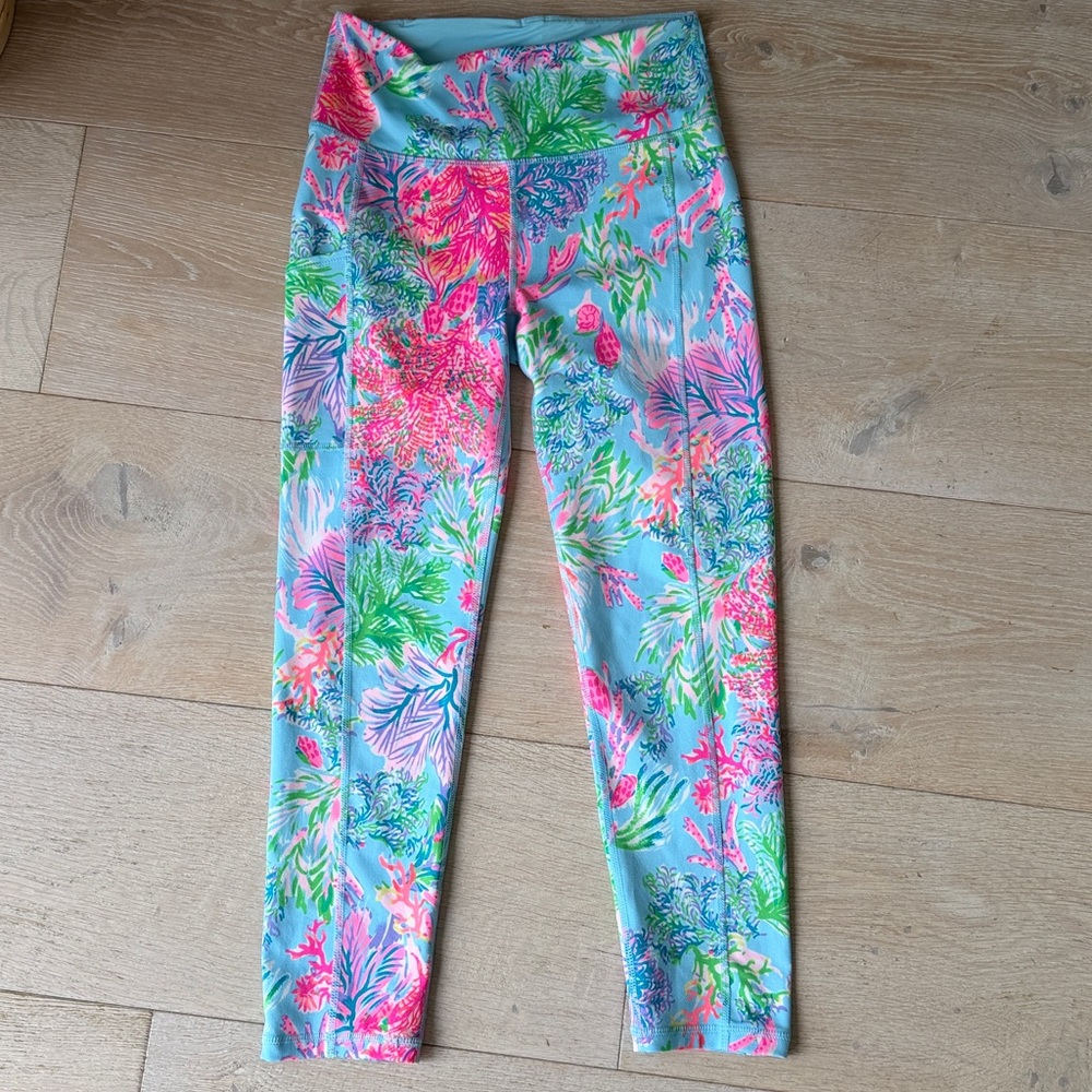 Lilly Pulitzer Luxletic Floral Leggings in Pink and Blue